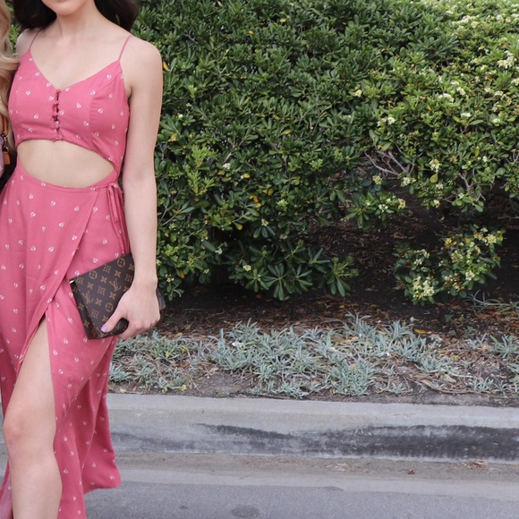 ( SOLD ❗️) FLORAL DRESS - Picture 2 of 2